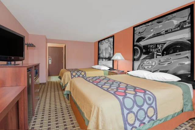 Room, 2 Queen Beds, Super 8 By Wyndham Shelbyville 1/5