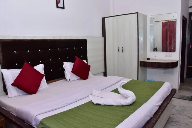 غرفة قياسية بإطلالة على الجبل، Raj Resort 6/10