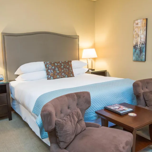 Room, King Bed, River View, Columbia Cliff Villas Hotel 5/9