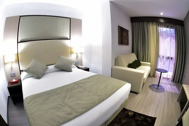 Senior, Suite, Double Bed, Sofa, Az Hotel Vieux Kouba 2/4