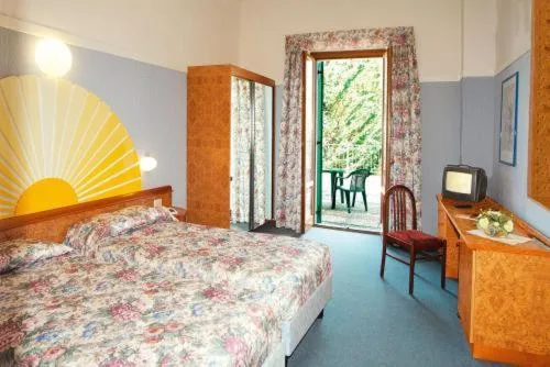 غرفة بسرير مزدوج أو سريرين منفصلين، Park Hotel Jolanda 5/10