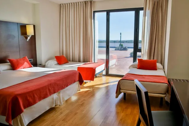 Room, Double Bed, Two Extra Beds, Hospedium Valles de Gredos Golf 1/6