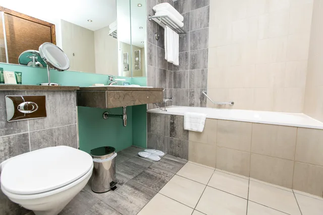 جناح جونيور بسرير كينج، Hilton London Canary Wharf 4/4