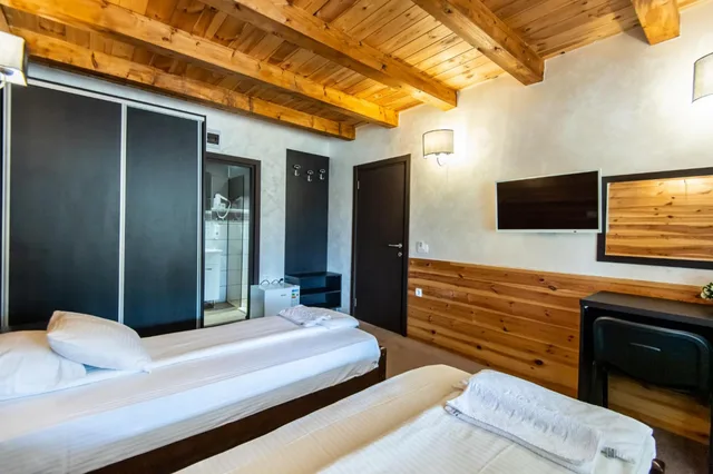 غرفة بسريرين منفصلين، Hotel Enigma 1/10