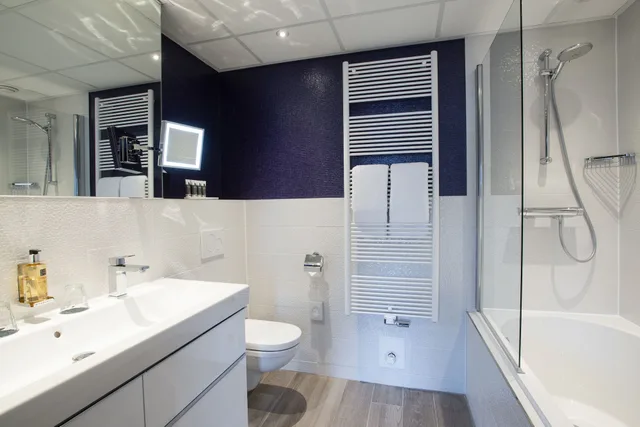 Standard, Queen Bed, Canal View, Bathtub, HAMPSHIRE BOUTIQUE HOTEL SEBASTIANS 3/3