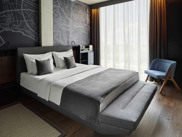 غرفة ديلوكس بسريرين منفصلين، Movenpick Zagreb 3/8