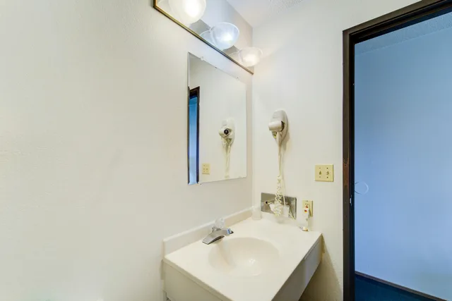 غرفة بسريرين مزدوجين، Capital O Amerihost Inn and Suites Kingdom City Hwy 54 MO 7/8