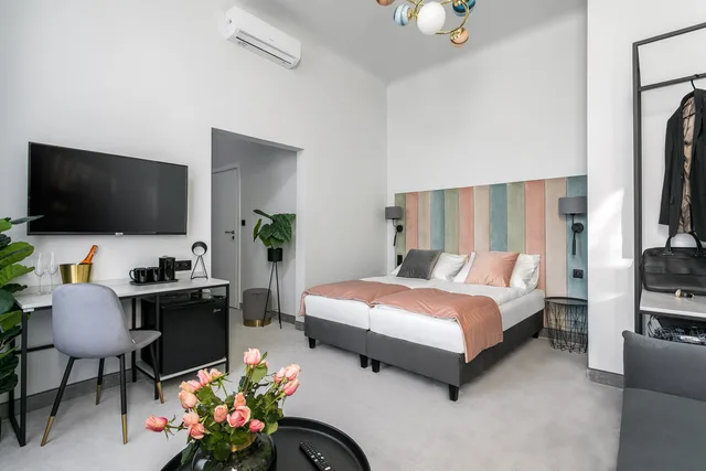 غرفة قياسية رباعية، Old Town Residence - Premium Aparthotel 1/2