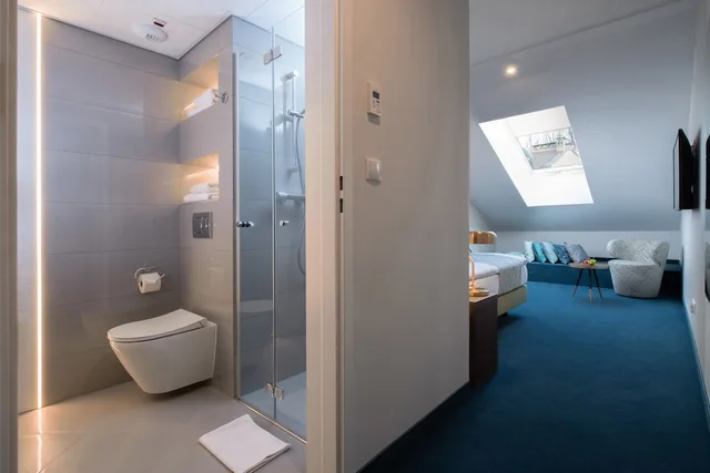 شقة بسرير كوين وسريرين منفصلين بشرفة بغرفتي نوم، Xerion Hotel 6/6
