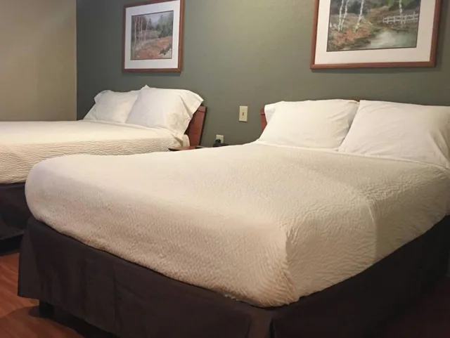 2 Full Beds - Smoking, Kitchen، Studio 6 Extended Stay Birmingham Pelham AL 3/5