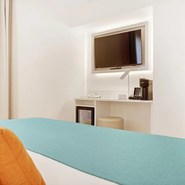 جناح جونيور، Ipanema Beach Hotel 6/10