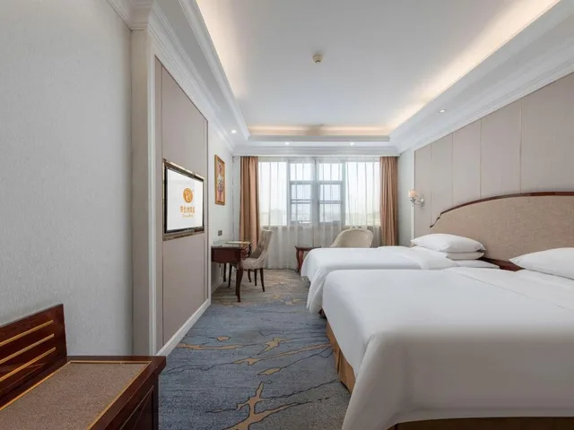 غرفة ديلوكس بسريرين منفصلين بإطلالة، Vienna Hotel (Guangzhou Baiyun University Jinyuan Plaza) 4/6