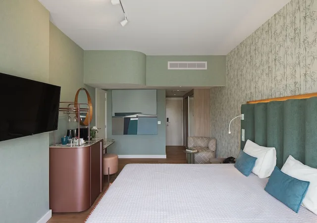 Swim Up, Superior, Double Bed، Leonardo Plaza Cypria Maris Beach Hotel And Spa - Adults Only 2/8