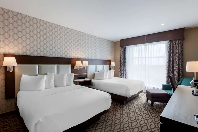 غرفة بسريرين كوين بحوض استحمام، Best Western Plus St. John s Airport Hotel and Suites 1/5