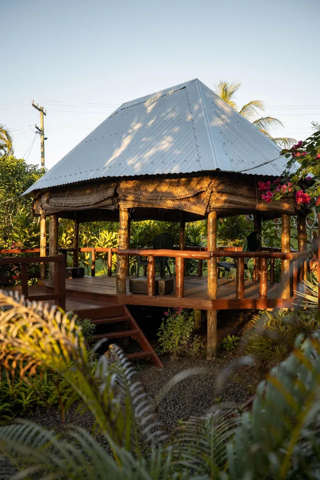 Traditional, 1 Queen and 1 Single Bed, The Samoan Outrigger Hotel 2/10