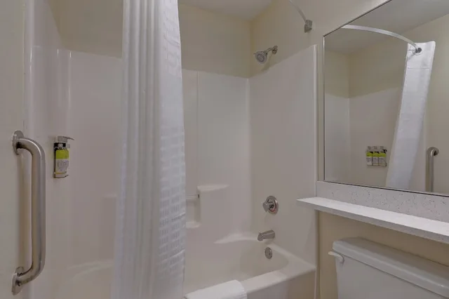 جناح استوديو بسرير كوين بمطبخ، Candlewood Suites Indianapolis - South 6/8