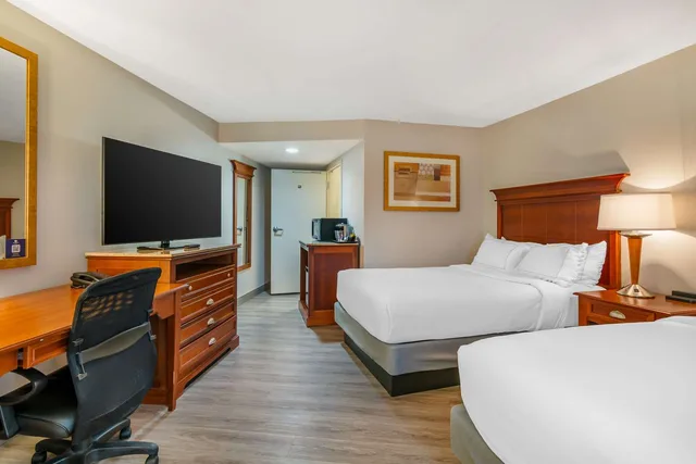 غرفة ديلوكس بسرير مزدوج، Doubletree By Hilton Jefferson 1/1