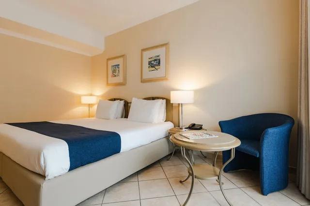 Room, Twin Beds, Jetted Tub, Maritim Antonine Hotel and Spa Malta 6/10