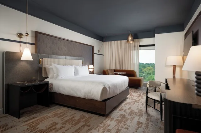 غرفة قياسية بسرير كينج لذوي الإعاقة، The Southlake Hotel 3/10