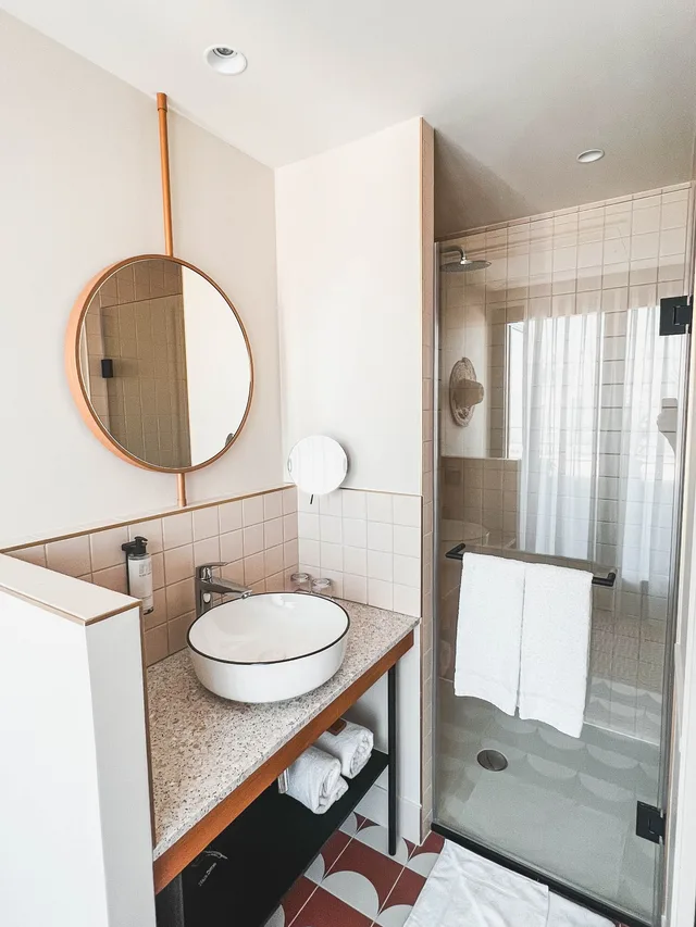 غرفة سوبيريور بسرير كوين، Bloom House Hotel & Spa Paris 3/3