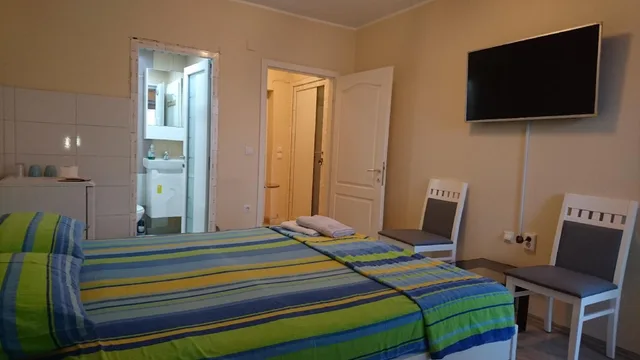 Comfort, Double Bed, Partial Lake View، Accommodation Mell 1/1