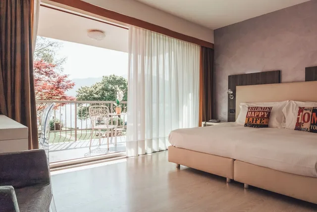 غرفة بسرير كينج بإطلالة على البحيرة، Hotel L'approdo 1/10