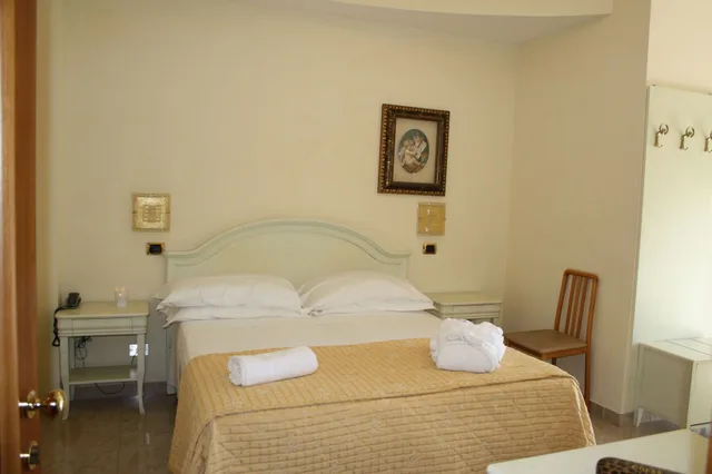 غرفة بسرير مزدوج، Gaston Hotel 10/10