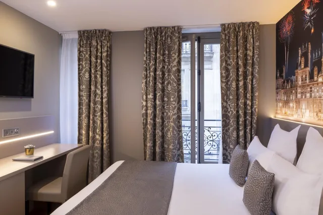 Superior, Double Bed, Hotel Theoreme 6/10