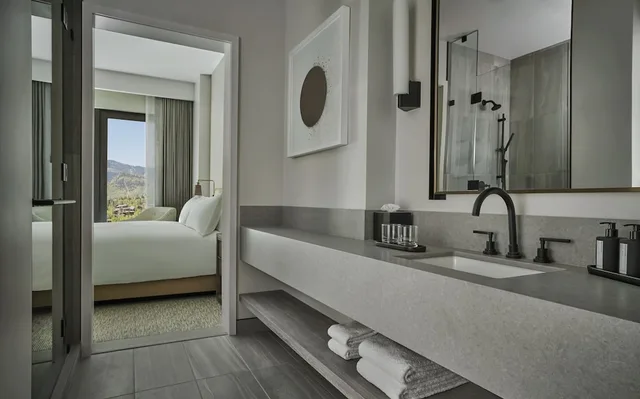 1 Bedroom, Peak, Residence, King Bed، Pendry Park City 2/4