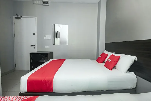 غرفة ديلوكس ثلاثية بسرير مزدوج وسرير فردي، OYO 89885 Nice Stay Three Six Five Services 3/7