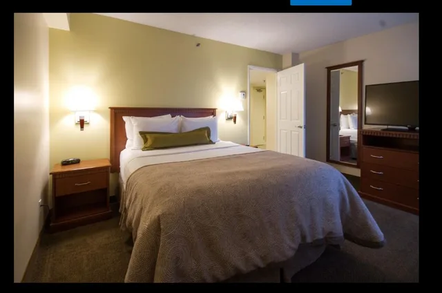 غرفة قياسية، Hotel Saint Laurent Montreal 1/5