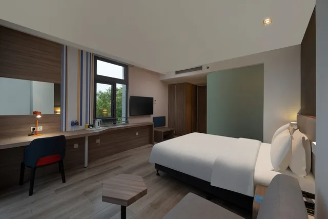 Specialty, King Bed، HOLIDAY INN EXPRESS SHANGHAI PUJIANG 3/6