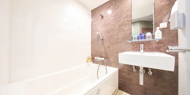 City, Triple, Twin Beds, 2 Futon Beds, Smoking، Hotel Meldia Shijo Kawaramachi 9/10