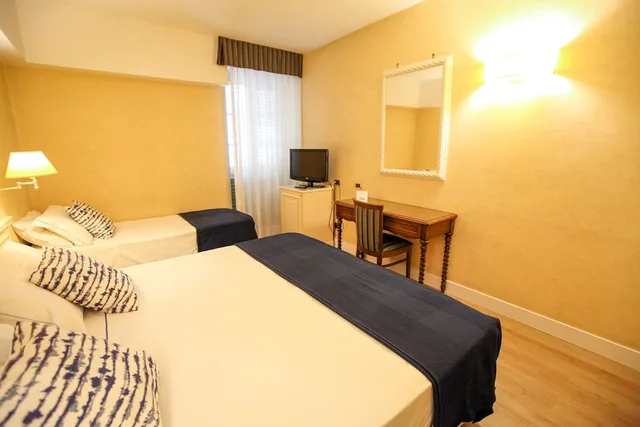 غرفة قياسية ثلاثية بسرير مزدوج وسرير فردي، Hotel I Gigli 3/5