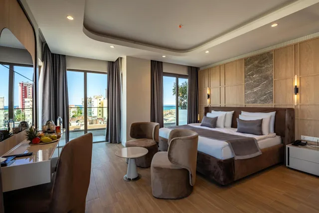 جناح ديلوكس، Lara Eyfel hotel 2/3