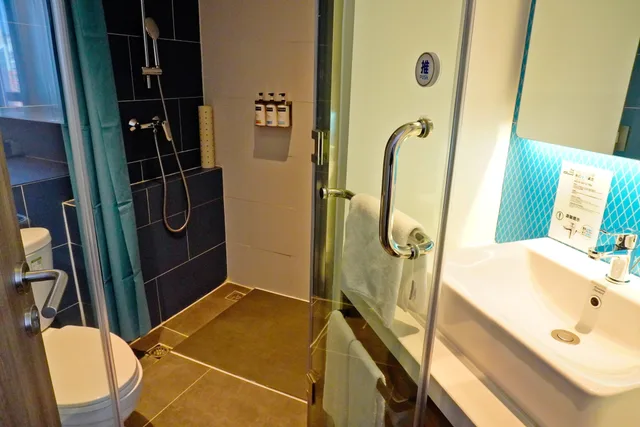 غرفة قياسية بسرير كينج، Holiday Inn Express KUNMING PANLONG 3/6
