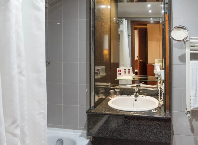 غرفة كلاسيكية ثلاثية، Shg Hotel Catullo 3/3