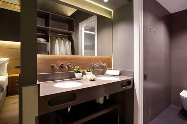 3 Bedrooms, Apartment, 1 Double and 4 Single Beds، Enjoybcn Miro Apartments 10/10
