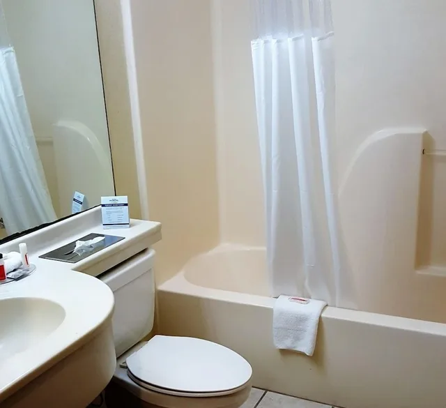 Premium, 2 Queen Beds, Trident Inn And Suites 3/3