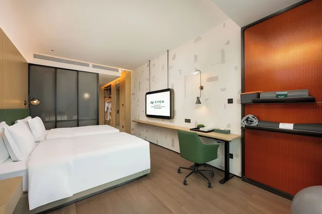 غرفة قياسية بسريرين مزدوجين، EVEN Hotel Guangzhou Baiyun Station by IHG 4/5