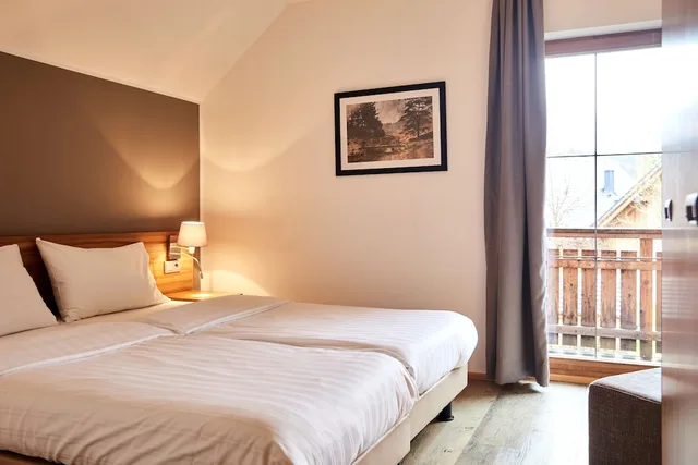 4 Bedrooms, Chalet, 10 Beds, Sauna, Dormio Resort Obertraun 1/5