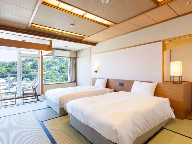 غرفة داخلية يابانية قياسية بسريرين منفصلين بأرضية تاتامي، Oedo-Onsen-Monogatari Ito Hotel New Okabe 2/2