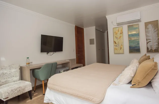 غرفة قياسية بسرير مزدوج بإطلالة، Hotel Mae 3/5