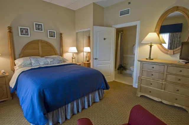 1 Bedroom, Suite, The Cove At Yarmouth 3/4