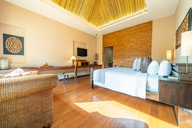 Premier, Double Bed, Le Vimarn Cottages And Spa 2/3