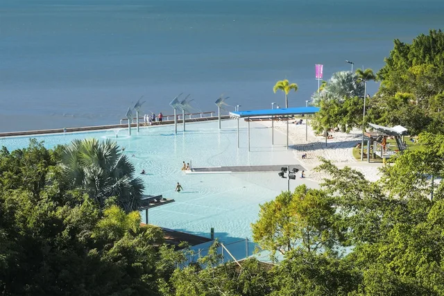 Oaks Cairns Hotel، كيرنز، كوينزلاند 88/93