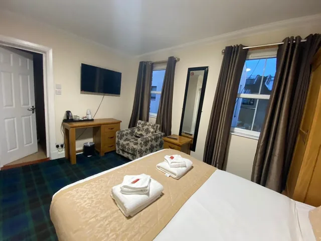 Standard, Double Bed, Waverley Guest House 2/4