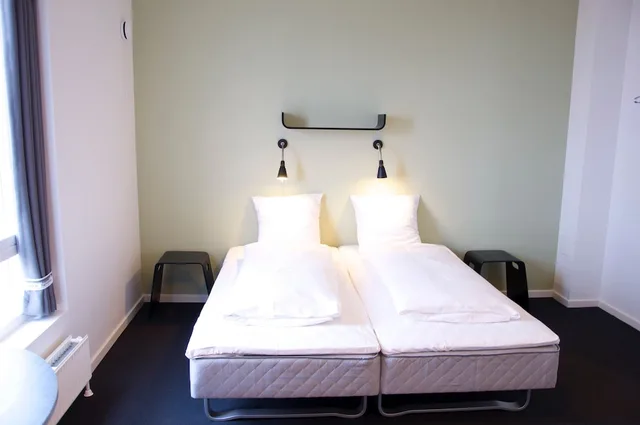 غرفة بسريرين منفصلين، Motel X 1/1