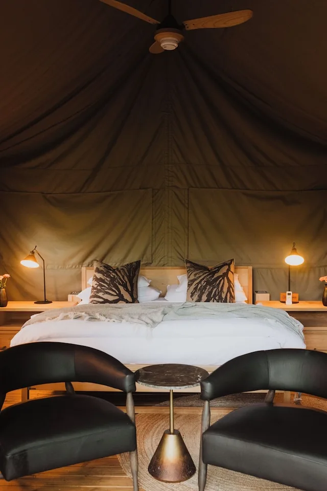 جناح بسريرين منفصلين وسرير كينج بإطلالة على النهر، Summerfields Rose Retreat Spa 3/6