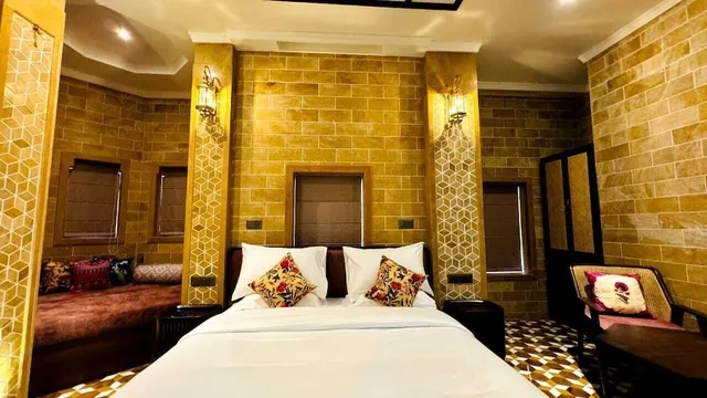 Heritage, Suite, King Bed, Fort View، Guulab Haveli 1/1